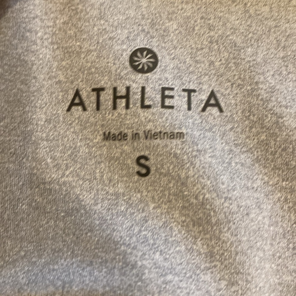 Athleta Sports Mesh Insert Leggings - Picture 5 of 5